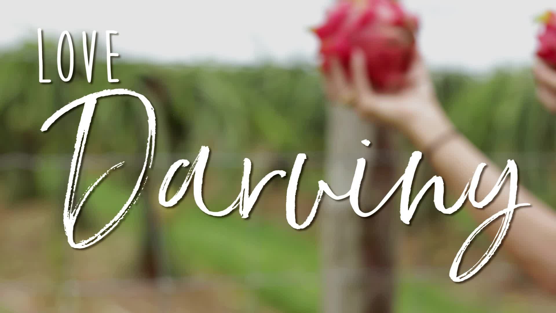 The Love, Darviny Show - How to Make a "JUST DO IT!" Smoothie